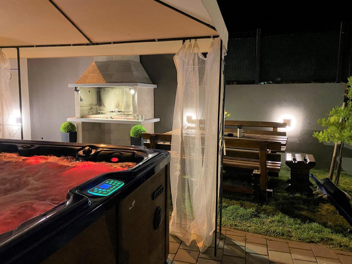 Lux Apartment Sea Shell With Jacuzzi Makarska Exterior foto