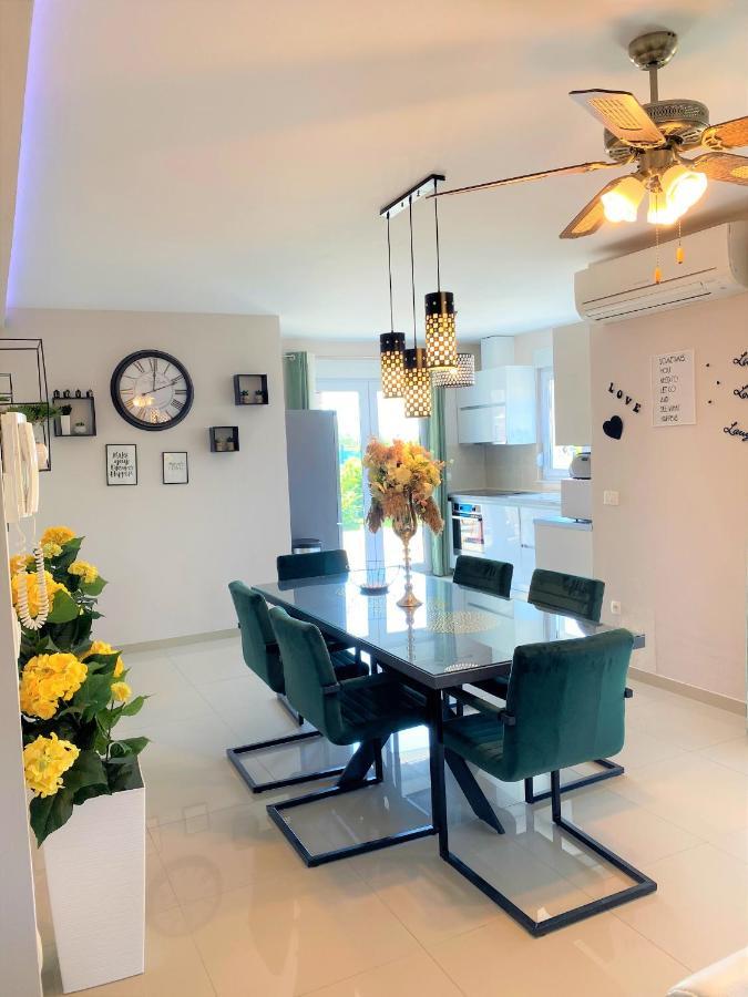 Lux Apartment Sea Shell With Jacuzzi Makarska Exterior foto