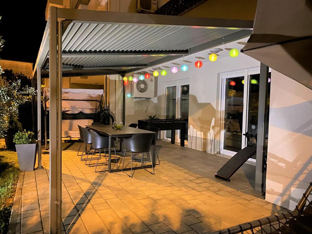 Lux Apartment Sea Shell With Jacuzzi Makarska Exterior foto