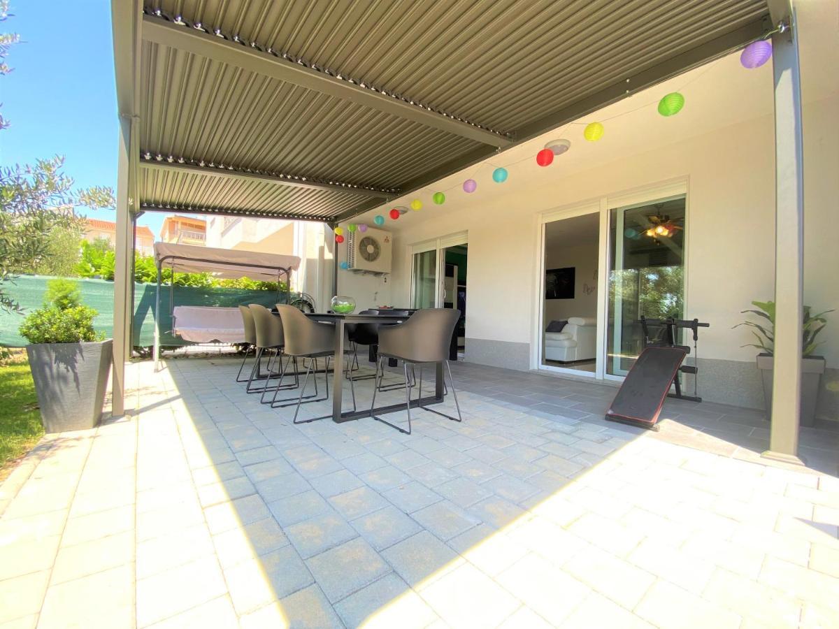 Lux Apartment Sea Shell With Jacuzzi Makarska Exterior foto