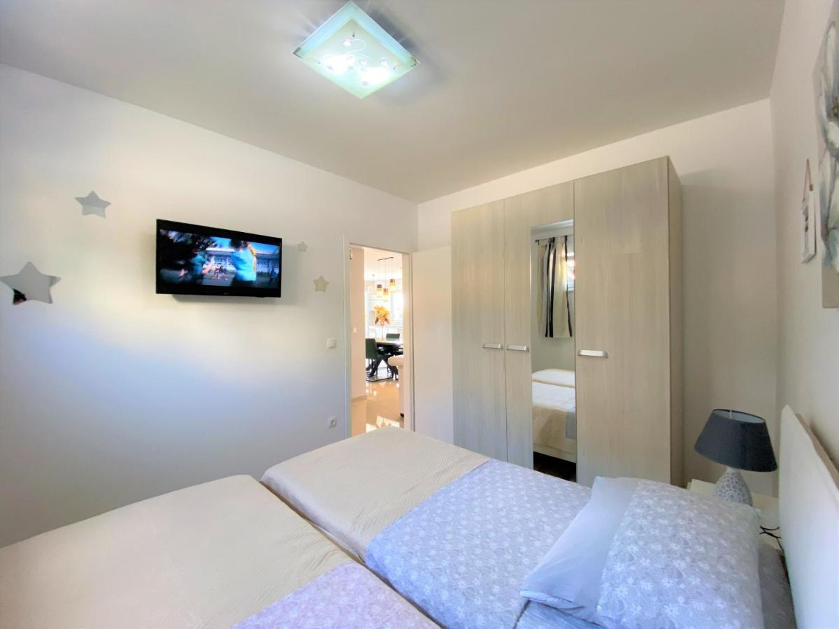 Lux Apartment Sea Shell With Jacuzzi Makarska Exterior foto
