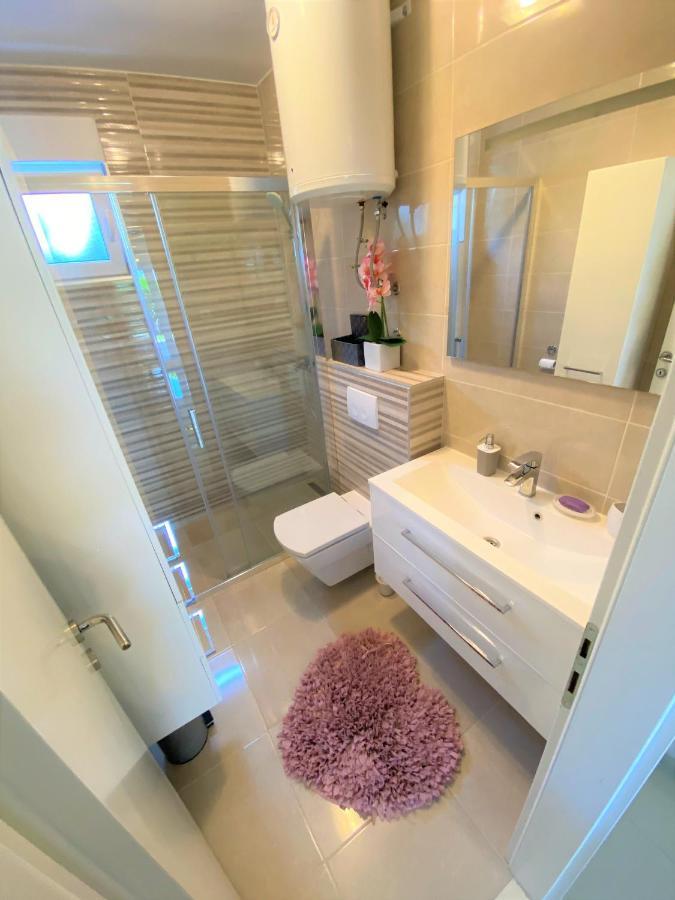 Lux Apartment Sea Shell With Jacuzzi Makarska Exterior foto
