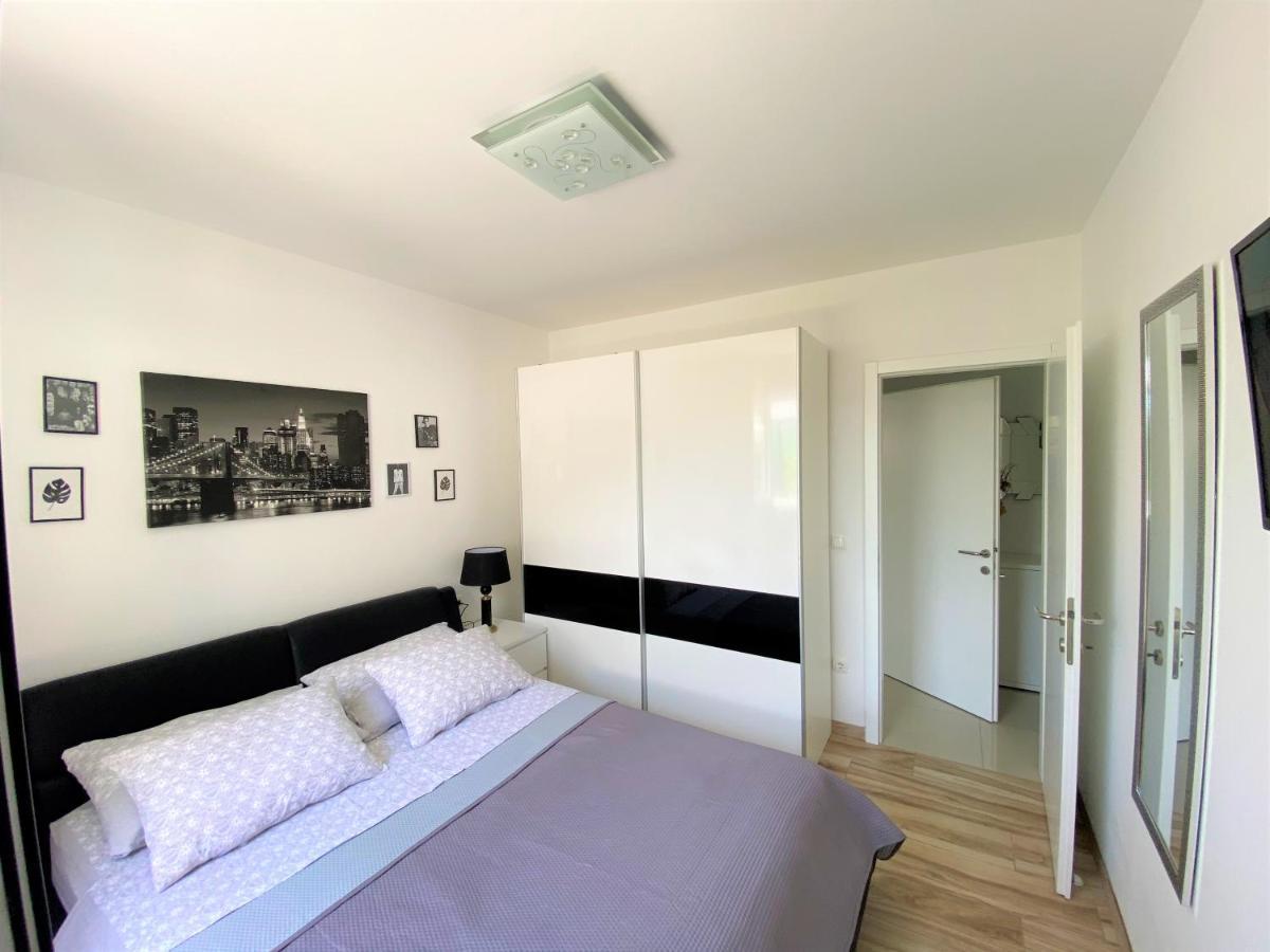Lux Apartment Sea Shell With Jacuzzi Makarska Exterior foto